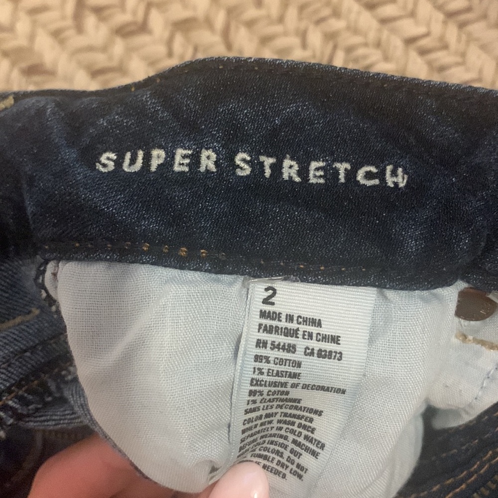 Gently worn high waisted jean shorts - Picture 3 of 3